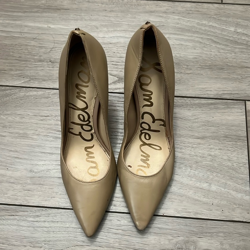 Sam Edelman nude pumps